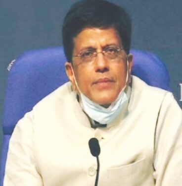 भारत-बांग्लादेश के बीच आर्थिक संबंधों को मजबूत करने के लिए पीयूष गोयल ने दिया सुझाव