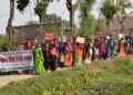 वाराणसी में आधी आबादी ने घरेलु महिला हिंसा के खिलाफ भरा हुंकार, 50 गांवों में रैली निकालकर किया प्रदर्शन