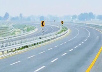 Ganga expressway : मेरठ से प्रयागराज तक 594 किमी का सफर 8 घंटे में, 12 जिलों से होकर गुजरेगा एक्सप्रेसवे