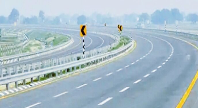 Ganga expressway : मेरठ से प्रयागराज तक 594 किमी का सफर 8 घंटे में, 12 जिलों से होकर गुजरेगा एक्सप्रेसवे