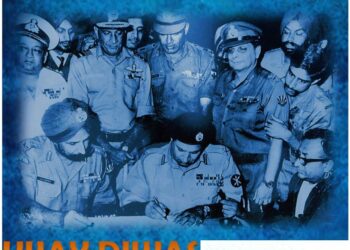 Vijay Diwas: पीएम मोदी ने नेशनल वार मेमोरियल पर 1971 के शहीदों को दी श्रद्धांजलि, पाकिस्तान पर जीत के 50 साल पूरे