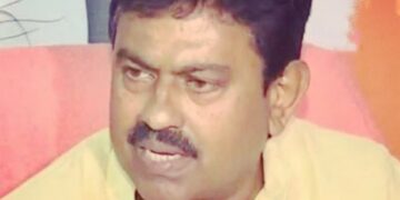 बंद कर बे, दिमाग खराब है क्या बे…, लखीमपुर में पत्रकारों पर ऐसे भड़के केंद्रीय गृह राज्य मंत्री  अजय मिश्रा टेनी
