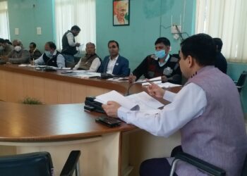 अंबेडकर स्टेडियम में सिंथेटिक प्लेग्राउंड कार्य में लापरवाही पर यूपीपीसीएल के परियोजना प्रबंधक, ऐई व जेई को निलंबित करने की संस्तुति