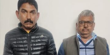 एसटीएफ व झारखंड पुलिस की कार्रवाई में झारखंड के भाजपा नेता जीतराम मुंडा की हत्या के दो आरोपित वाराणसी के मिंट हाउस तिराहे के पास दबोचे गये