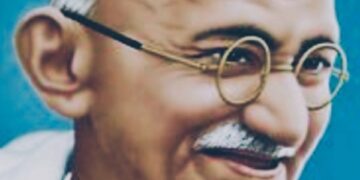 राष्ट्रपिता महात्मा गांधी के खिलाफ अपमानजनक टिप्पणी करने को लेकर रायपुर में कालीचरण महाराज के खिलाफ एफआईआर दर्ज