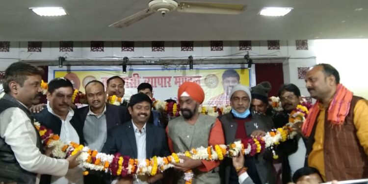 प्रदेश सरकार हमेशा व्यापारिक हितों के लिए कार्य करती आ रही है, वाराणसी में व्यापारी सम्मेलन में बोले नंद गोपाल नंदी