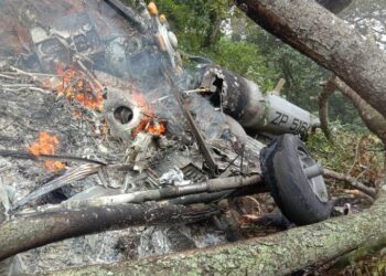 CDS Bipin Rawat Helicopter Crash तमिलनाडु के कुन्नूर में सेना का एमआई-17 वी5 हेलीकाप्टर क्रैश, 13 लोगों की मौत