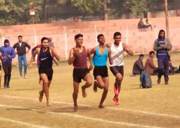 वाराणसी में सांसद खेल स्पर्धा में खिलाड़ियों ने दिखाया दमखम, सिगरा स्टेडियम में हुआ कई खेल का आयोजन