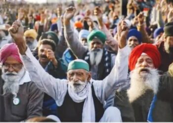 किसान आंदोलन स्थगित : 11 दिसंबर को करेंगे वापसी, 15 जनवरी को समीक्षा बैठक करेगा संयुक्त किसान मोर्चा