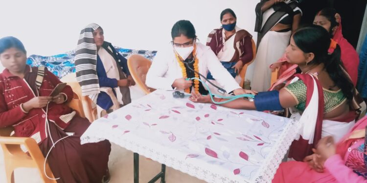 मुख्यमंत्री योगी आदित्‍यनाथ ने वाराणसी सहित प्रदेश के 5000 नवीन स्वास्थ्य उपकेन्द्रों का किया वर्चुअल लोकार्पण, मंत्र एप से होगी मां और नवजात की ऑनलाइन ट्रैकिंग