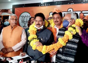 अखिलेश देख रहे मुंगेरी लाल के हसीन सपने, 2022 में फिर बनेगी भाजपा सरकार : लक्ष्मीकांत बाजपेयी
