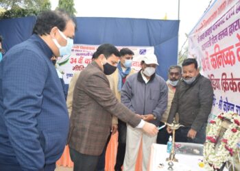 वाराणसी में 34वीं कनिष्कदेव गोरावाला मीडिया क्रिकेट शुरू, ईश्वरदेव मिश्र एकादश विजयी