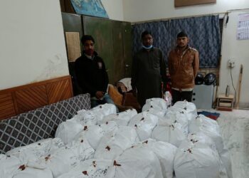 ट्रक में धान की भूसी के नीचे था साढ़े पांच क्विंटल गांजा