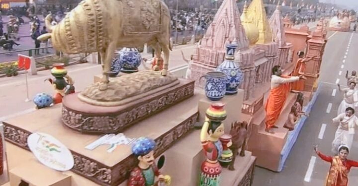 गणतंत्र दिवस : दिल्‍ली के राजपथ पर दिखा काशी विश्वनाथ धाम का वैभव