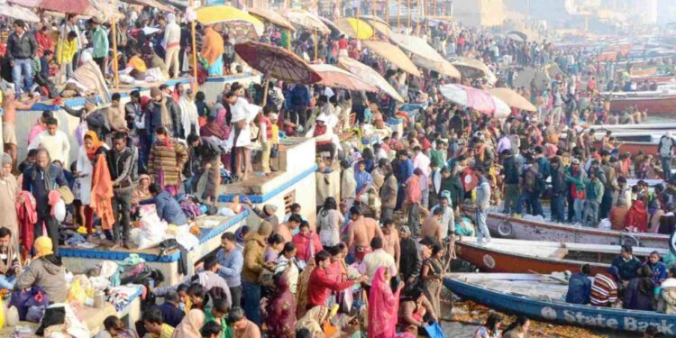 वाराणसी में 24 घंटे में मिले 500 से ज्‍यादा कोरोना संक्रमित मरीज, मकर संक्रांति पर गंगा नहाने के दौरान ध्‍यान दें इस नियम को