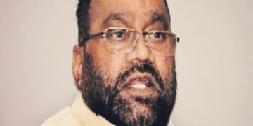 स्वामी प्रसाद मौर्य का रहा है दल बदलने का लंबा इतिहास, एक महीने के अंदर भाजपा के 17 बड़े नेताओं ने पार्टी छोड़ी