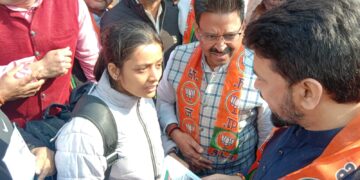 ममता और अखिलेश दोनों का दंगा और गुंडों को समर्थन, इसलिए एक हुए हैं : अनुराग ठाकुर