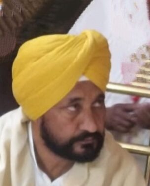 यूपी-बिहार-दिल्ली के भैया बयान पर बोले सीएम चरणजीत- तोड़ मरोड़ कर पेश किया बयान