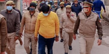 वाराणसी में नकली कोरोना वैक्सीन बनाने के मामले में कोर्ट में पेश कर जेल भेजे गए आरोपित