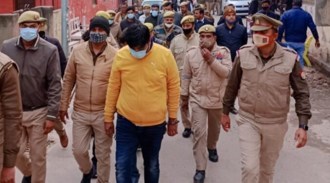 वाराणसी में नकली कोरोना वैक्सीन बनाने के मामले में कोर्ट में पेश कर जेल भेजे गए आरोपित