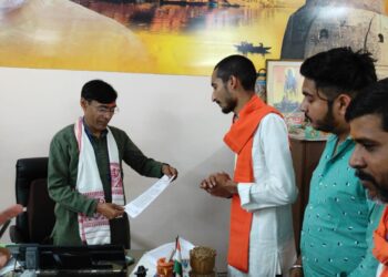 फिल्म दि कश्मीर फाइल्स को पूरे देश में टैक्स फ्री करने की मांग