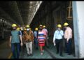 जिम्बाब्वे के राष्ट्रीय रेलवे का उच्च स्तरीय प्रतिनिधिमंडल पहुंचा बनारस रेल इंजन कारखाना