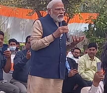 स्वार्थ की राजनीति के रंग में रंगे परिवारवादियों को पसंद नहीं राष्ट्रनीति: पीएम नरेंद्र मोदी