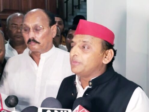 ईवीएम पर बहस नहीं पर कई जगह काउंटिंग रोककर हराया गया : अखिलेश यादव