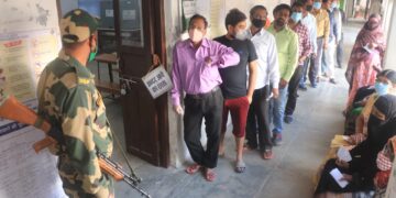 वाराणसी की आठ सीटों पर 58.80 प्रतिशत मतदान
