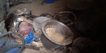 वाराणसी के अशफाक नगर कालोनी में साड़ी कारखाने में लगी आग, चार लोग जिंदा जले