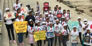 वाराणसी में घाट वॉक के जरिये घाटवासियों को वायु प्रदूषण के प्रति किया जागरूक