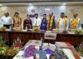 वाराणसी के खादी संस्थाओं में पश्मीना के विविध उत्पादों की बिक्री की शुरू