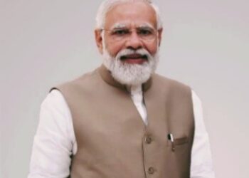 प्रधानमंत्री नरेंद्र मोदी की जम्मू-कश्मीर यात्रा : पीएम एक तीर से साधेंगे कई निशाने