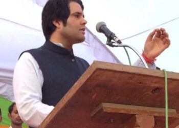 राशन कार्ड की पात्रता को लेकर वरुण गांधी के निशाने पर योगी सरकार, पूछा- चुनाव के बाद कैसे हुए अपात्र?