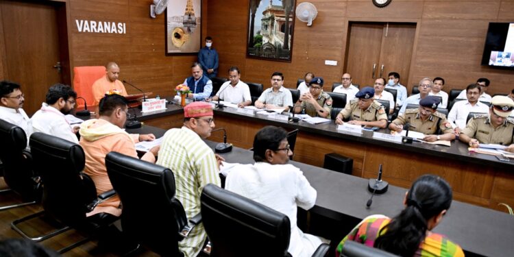 निर्माण कार्यों के दौरान सुरक्षा मानकों का पालन हर हालत में सुनिश्चित कराया जाए-मुख्यमंत्री