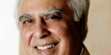 कांग्रेस के नेता कपिल सिब्बल अब साइकिल से पहुंचेंगे राज्‍यसभा, सपा के समर्थन से दाखिल किया नामांकन