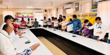 वाराणसी में स्वास्थ्य विभाग ने मनाया विश्व तम्बाकू निषेध दिवस