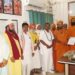 काशी धर्म परिषद की बैठक में मुस्लिम धर्म गुरुओं से जुमे के दिन शांति की अपील की