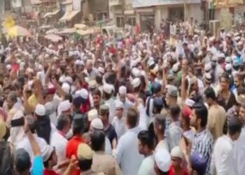 पैगंबर मोहम्मद पर टिप्पणी विवाद को लेकर कई शहरों में बड़े पैमाने पर विरोध-प्रदर्शन, रांची में कर्फ्यू