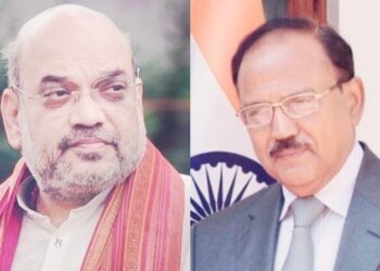 कश्मीर में टारगेट किलिंग से बढ़ी केंद्र सरकार की परेशानी, संकट दूर करने के लिए अजीत डोभाल से मिले अमित शाह