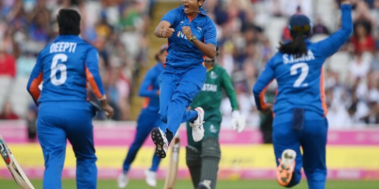 IND W vs PAK