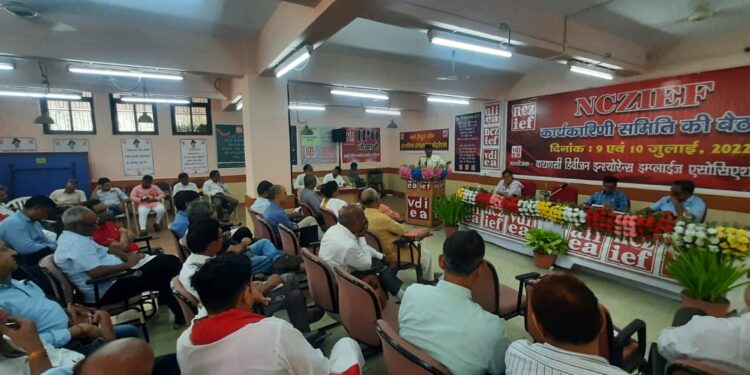 lic employee union meeting