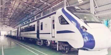 vande metro train