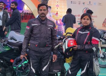 तमिल संगमम में तमिलनाडु से चलकर काशी तक तमिलनाडु के दंपत्ति ने 1800 किलोमीटर की