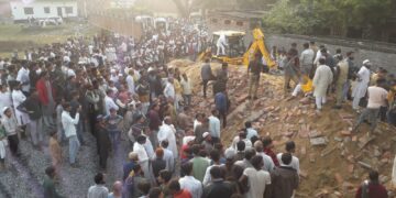 Road accident in Mau