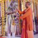 Prime Minister Modi reached Kashi