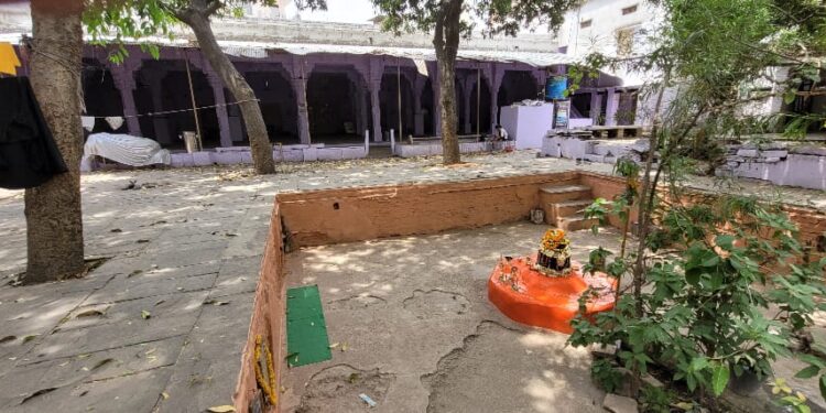 Krittivaseshwar Mahadev Temple