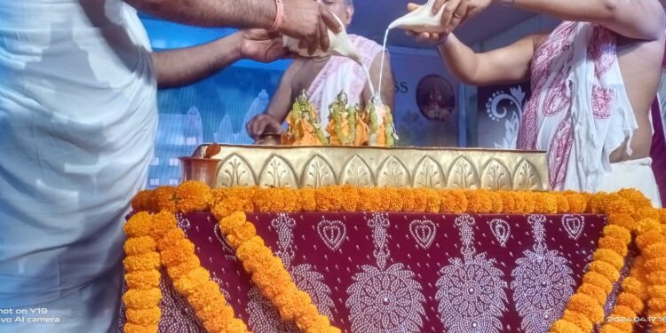 iskcon temple varanasi