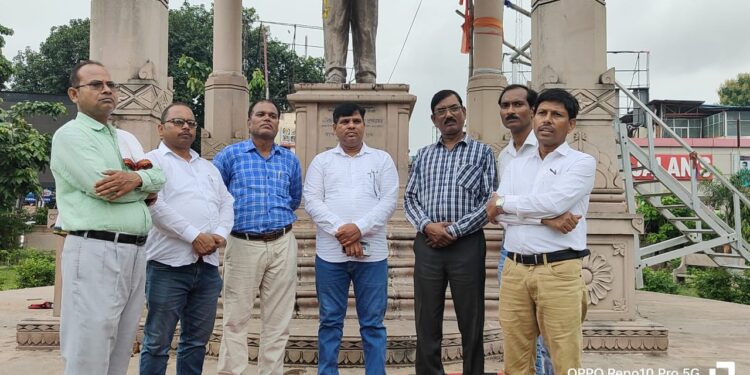 press conference by Teachers General Assembly 