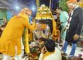 श्री लाट भैरव कज्जाकपुरा स्थित जानकी बाग से तिलक शोभायात्रा निकाली गयीं।